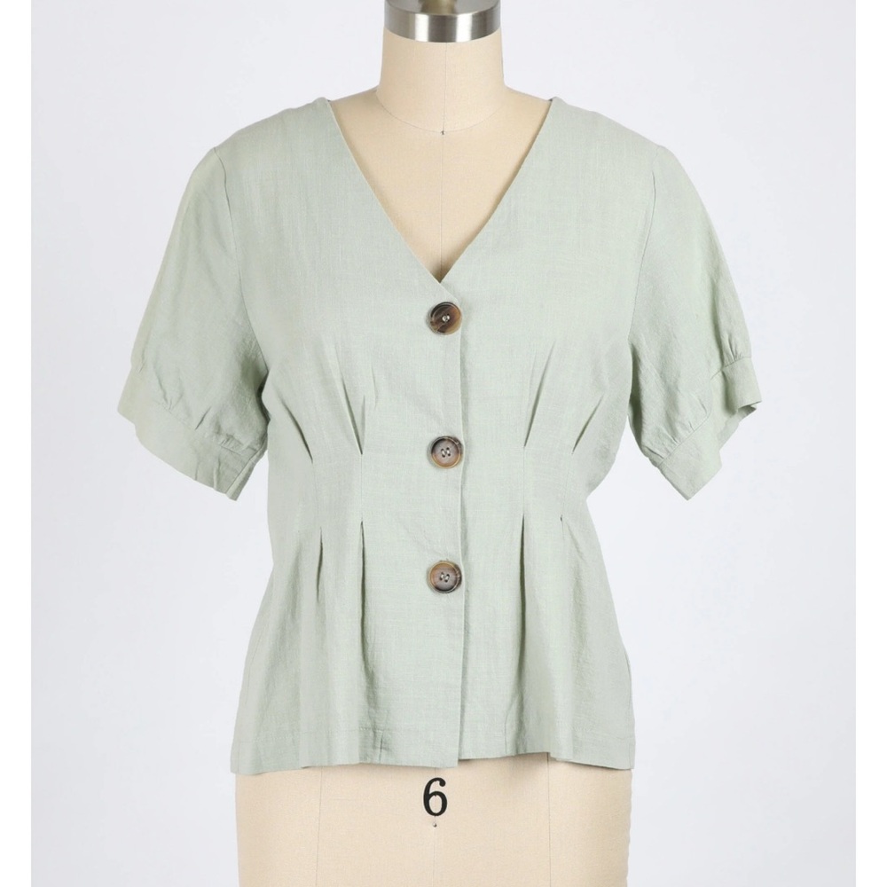 NWT Final Touch Sage Green Button-Up Blouse